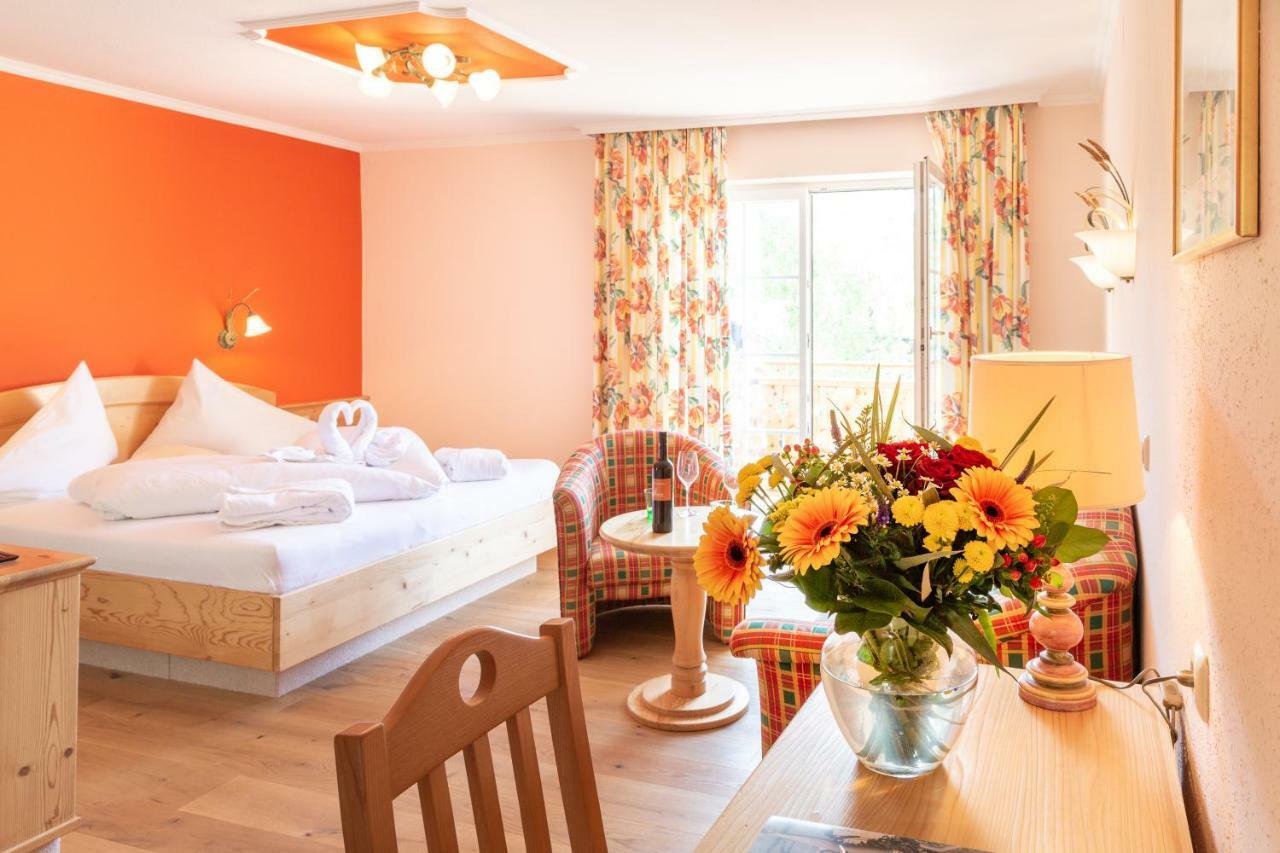 Saint Wolfgang Hotel Foersterhof Lebe Pur, Geniesse Den Tag מראה חיצוני תמונה